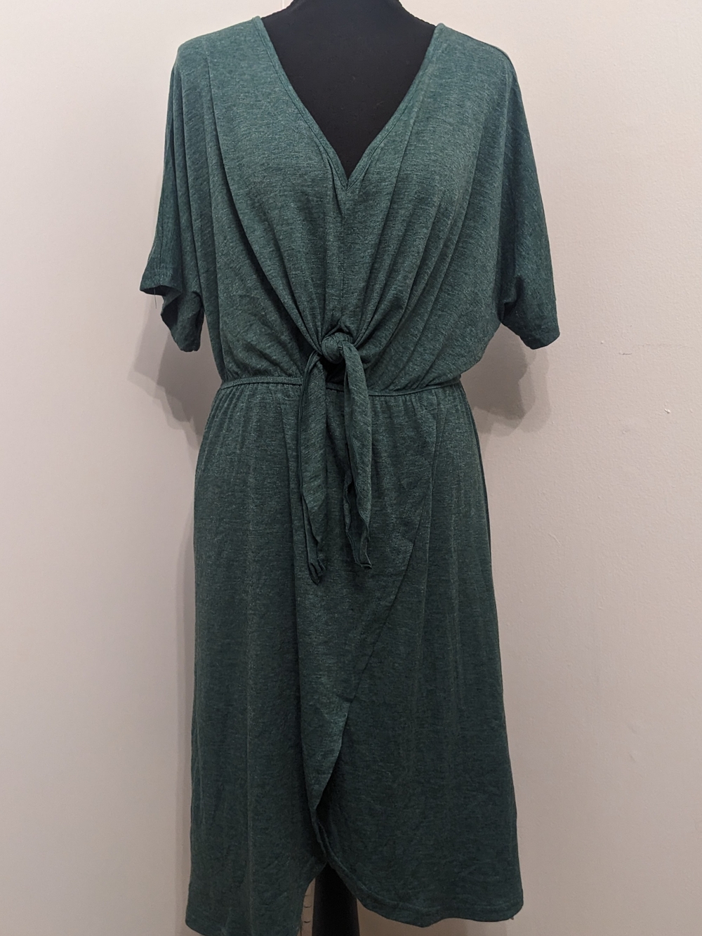 NWT Cupshe Forest Green Tie-Front V-Neck Dress | Women's Size Medium